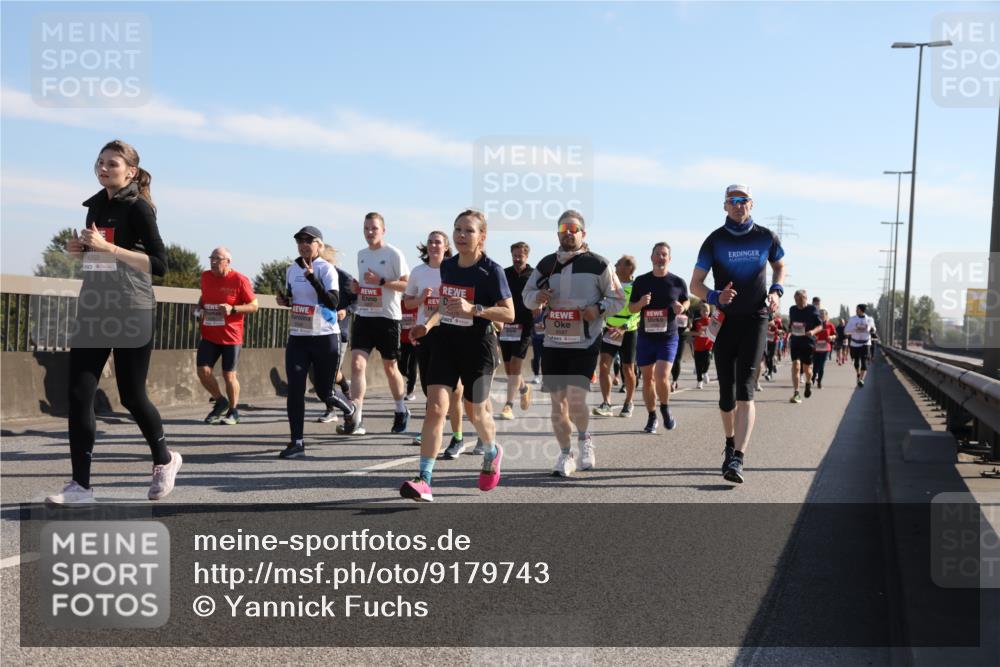 03.10.2025 - Köhlbrandbrückenlauf Yannick Fuchs http://msf.ph/oto/9179743 03.10.2025 11:20:03 Position 3 4350 meine-sportfotos.de