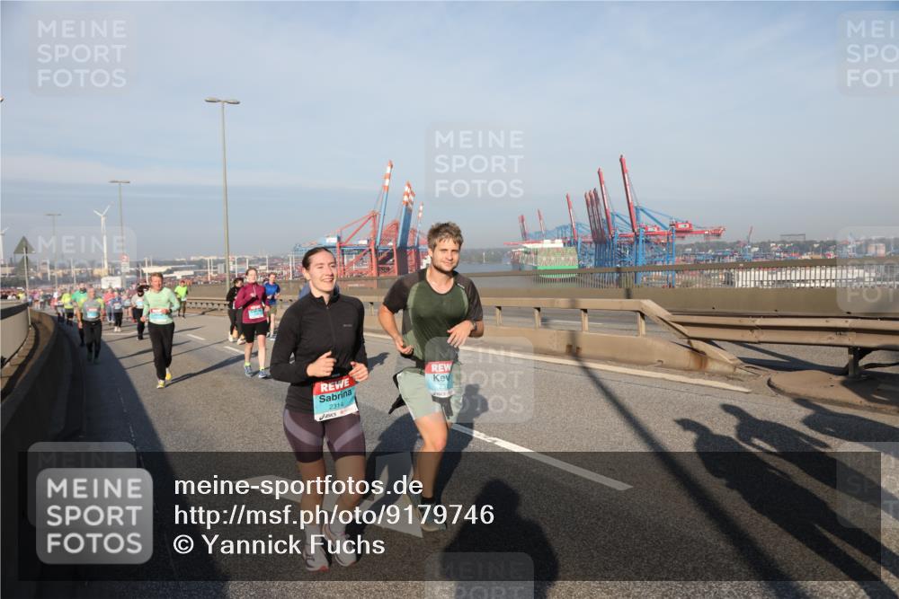 03.10.2025 - Köhlbrandbrückenlauf Yannick Fuchs http://msf.ph/oto/9179746 03.10.2025 08:52:54 Position 2 2314, 231 meine-sportfotos.de