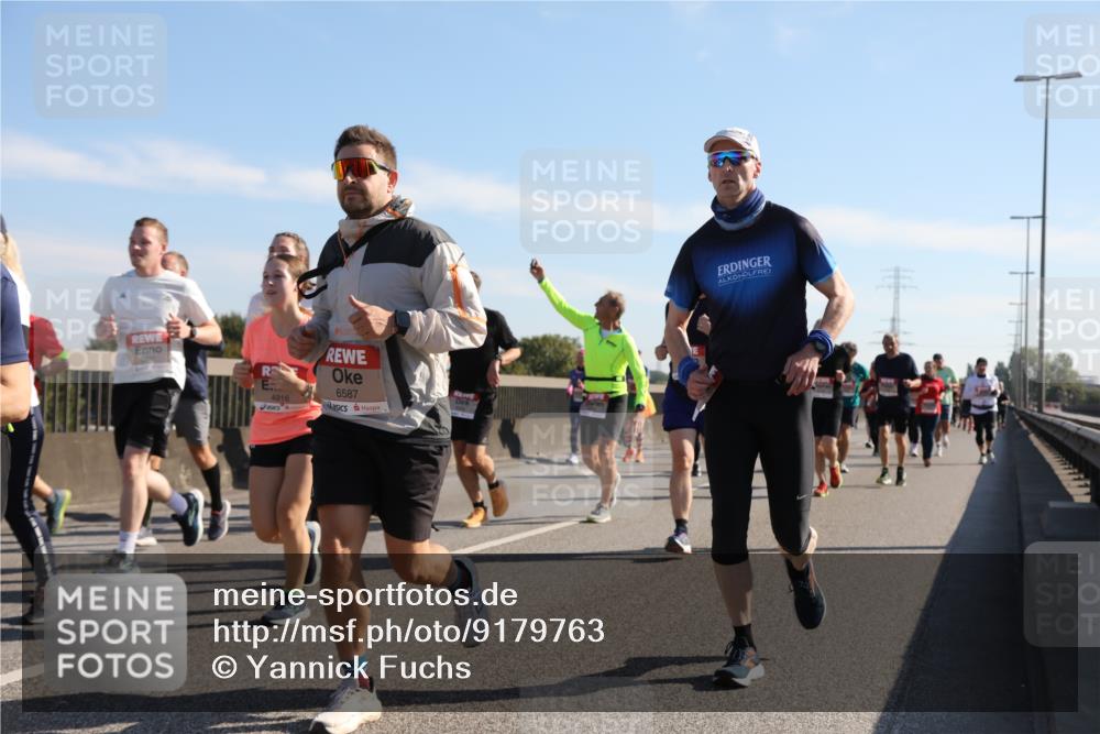 03.10.2025 - Köhlbrandbrückenlauf Yannick Fuchs http://msf.ph/oto/9179763 03.10.2025 11:20:05 Position 3 6587, 4916 meine-sportfotos.de