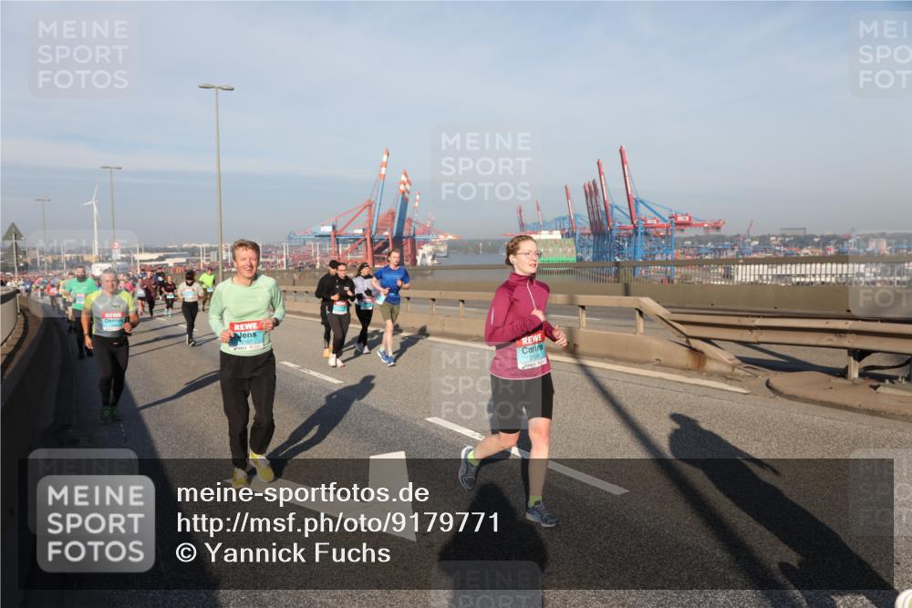 03.10.2025 - Köhlbrandbrückenlauf Yannick Fuchs http://msf.ph/oto/9179771 03.10.2025 08:52:57 Position 2 2128 meine-sportfotos.de
