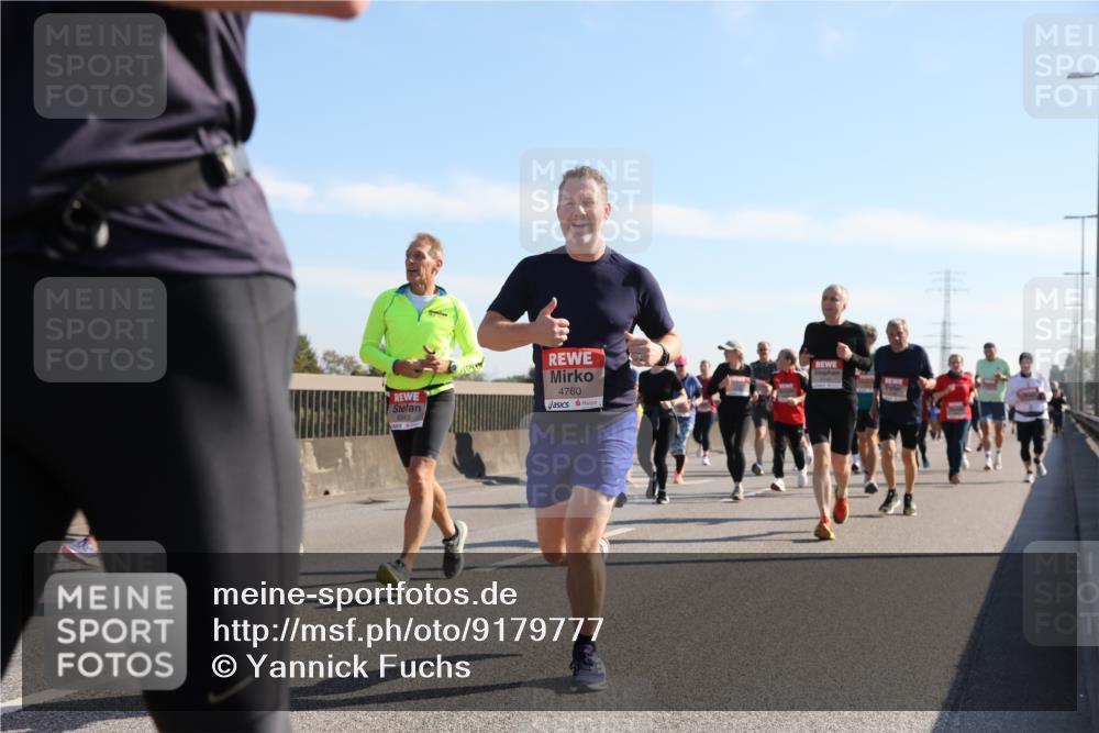 03.10.2025 - Köhlbrandbrückenlauf Yannick Fuchs http://msf.ph/oto/9179777 03.10.2025 11:20:06 Position 3 4760, 6343 meine-sportfotos.de