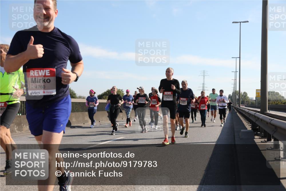 03.10.2025 - Köhlbrandbrückenlauf Yannick Fuchs http://msf.ph/oto/9179783 03.10.2025 11:20:07 Position 3 4760, 5115 meine-sportfotos.de