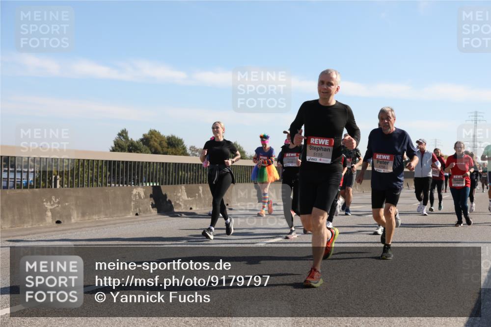 03.10.2025 - Köhlbrandbrückenlauf Yannick Fuchs http://msf.ph/oto/9179797 03.10.2025 11:20:08 Position 3 5115, 4756 meine-sportfotos.de