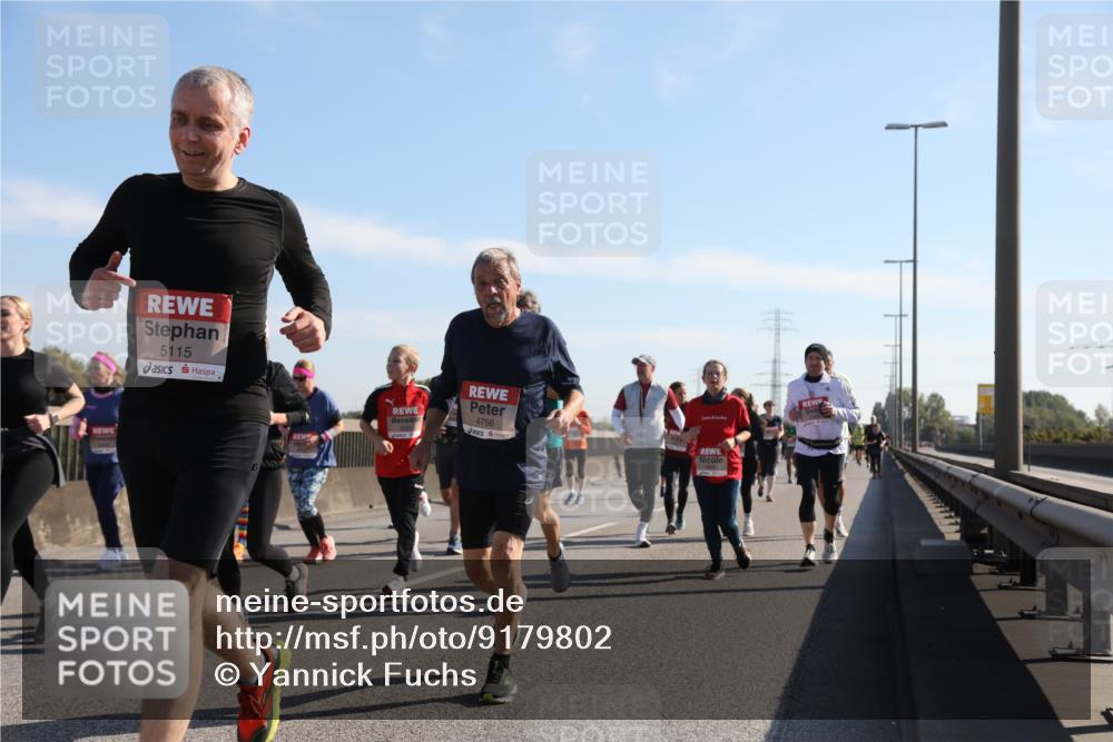 03.10.2025 - Köhlbrandbrückenlauf Yannick Fuchs http://msf.ph/oto/9179802 03.10.2025 11:20:09 Position 3 5115, 4756 meine-sportfotos.de