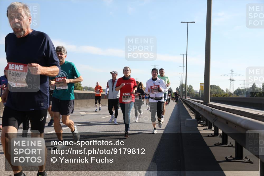 03.10.2025 - Köhlbrandbrückenlauf Yannick Fuchs http://msf.ph/oto/9179812 03.10.2025 11:20:09 Position 3 4756, 5023 meine-sportfotos.de