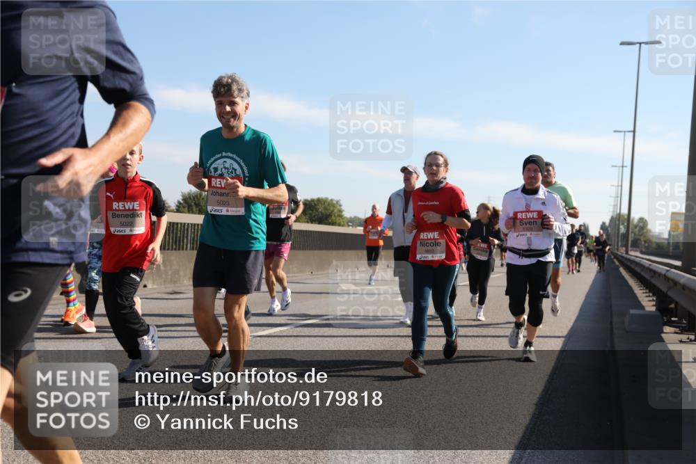 03.10.2025 - Köhlbrandbrückenlauf Yannick Fuchs http://msf.ph/oto/9179818 03.10.2025 11:20:10 Position 3 4313, 5022, 5023, 5329 meine-sportfotos.de