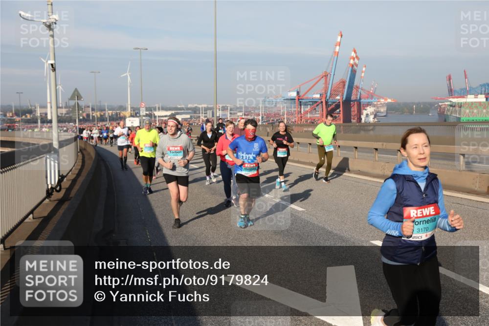 03.10.2025 - Köhlbrandbrückenlauf Yannick Fuchs http://msf.ph/oto/9179824 03.10.2025 08:53:05 Position 2 3170 meine-sportfotos.de