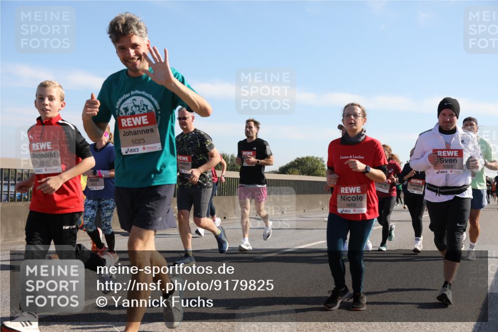 03.10.2025 - Köhlbrandbrückenlauf Yannick Fuchs http://msf.ph/oto/9179825 03.10.2025 11:20:10 Position 3 5022, 6313, 5023, 4869, 5329 meine-sportfotos.de