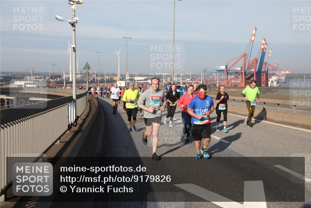 03.10.2025 - Köhlbrandbrückenlauf Yannick Fuchs http://msf.ph/oto/9179826 03.10.2025 08:53:05 Position 2  meine-sportfotos.de