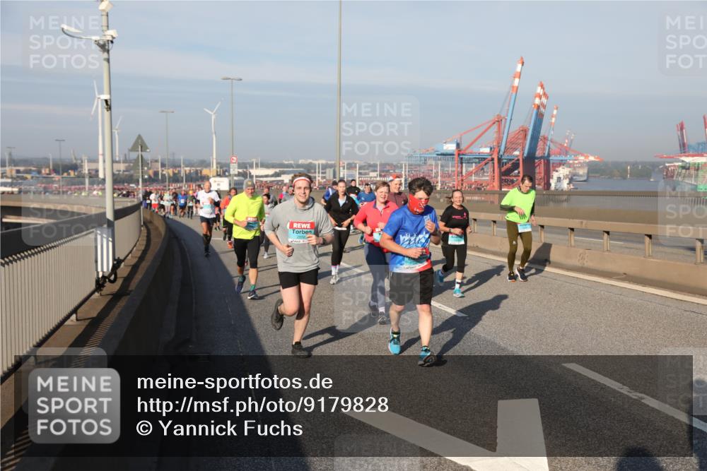 03.10.2025 - Köhlbrandbrückenlauf Yannick Fuchs http://msf.ph/oto/9179828 03.10.2025 08:53:05 Position 2  meine-sportfotos.de