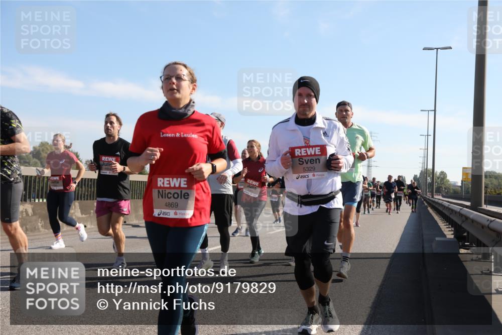 03.10.2025 - Köhlbrandbrückenlauf Yannick Fuchs http://msf.ph/oto/9179829 03.10.2025 11:20:11 Position 3 4954, 4869, 5329 meine-sportfotos.de