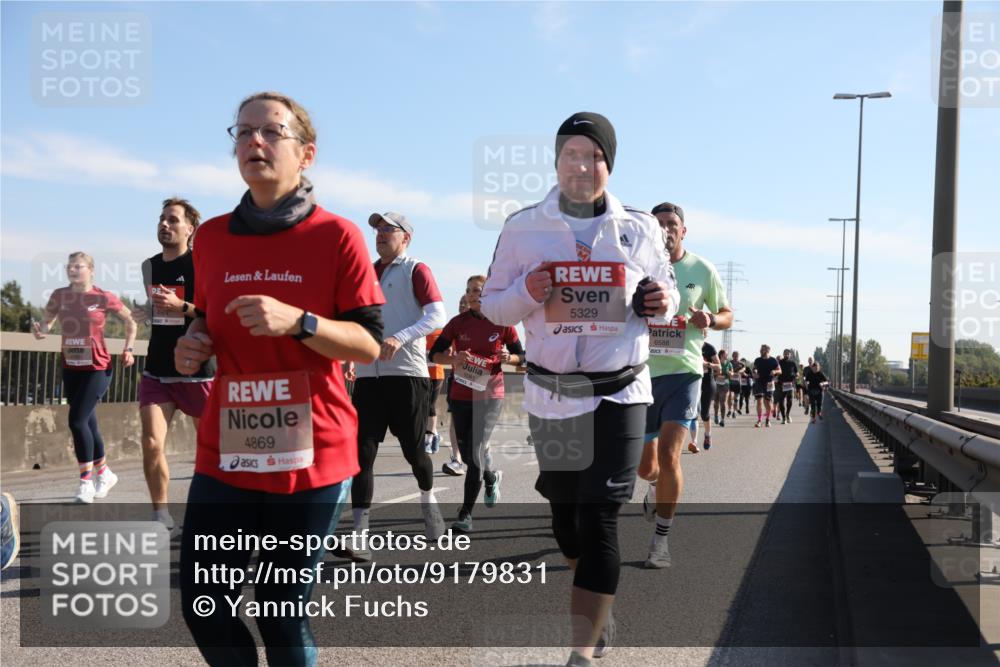 03.10.2025 - Köhlbrandbrückenlauf Yannick Fuchs http://msf.ph/oto/9179831 03.10.2025 11:20:11 Position 3 4869, 5329, 6588 meine-sportfotos.de