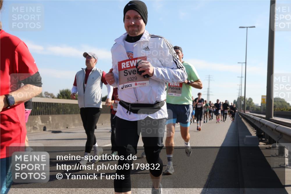 03.10.2025 - Köhlbrandbrückenlauf Yannick Fuchs http://msf.ph/oto/9179832 03.10.2025 11:20:11 Position 3 5329, 6588 meine-sportfotos.de