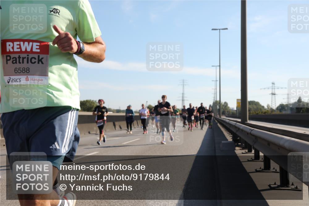 03.10.2025 - Köhlbrandbrückenlauf Yannick Fuchs http://msf.ph/oto/9179844 03.10.2025 11:20:13 Position 3 6588 meine-sportfotos.de