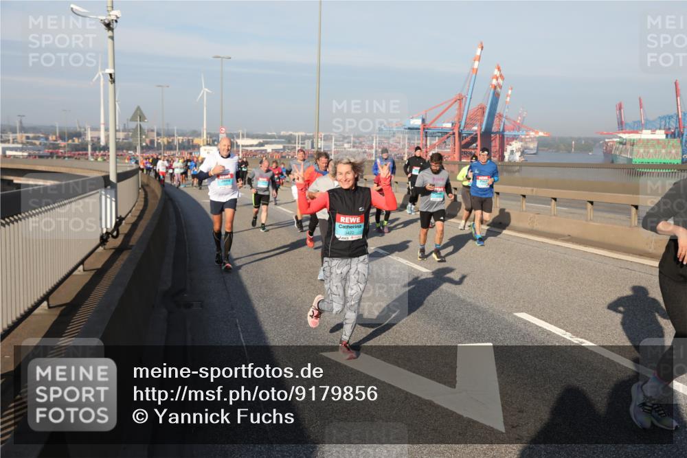 03.10.2025 - Köhlbrandbrückenlauf Yannick Fuchs http://msf.ph/oto/9179856 03.10.2025 08:53:10 Position 2 3422 meine-sportfotos.de