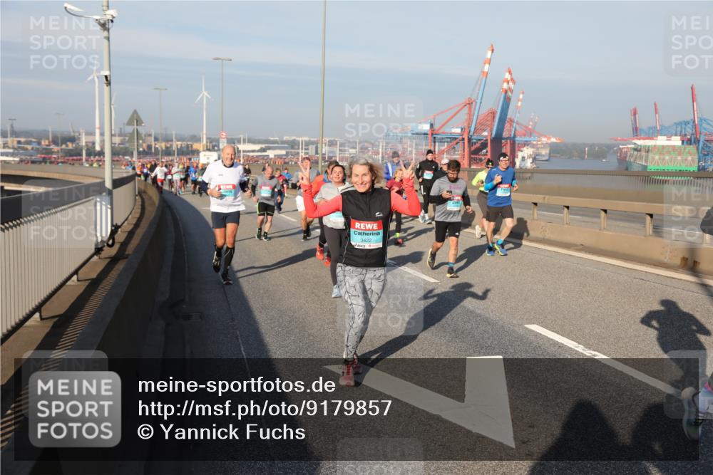 03.10.2025 - Köhlbrandbrückenlauf Yannick Fuchs http://msf.ph/oto/9179857 03.10.2025 08:53:10 Position 2 3422 meine-sportfotos.de