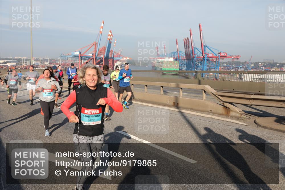03.10.2025 - Köhlbrandbrückenlauf Yannick Fuchs http://msf.ph/oto/9179865 03.10.2025 08:53:10 Position 2 3422 meine-sportfotos.de