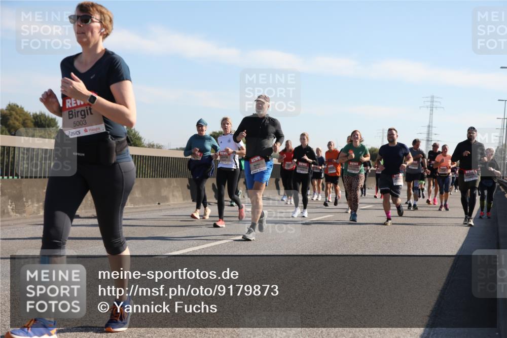 03.10.2025 - Köhlbrandbrückenlauf Yannick Fuchs http://msf.ph/oto/9179873 03.10.2025 11:20:16 Position 3 5003 meine-sportfotos.de
