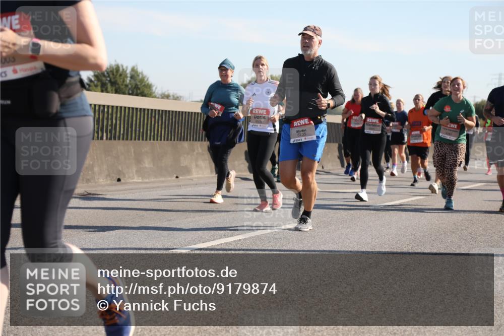 03.10.2025 - Köhlbrandbrückenlauf Yannick Fuchs http://msf.ph/oto/9179874 03.10.2025 11:20:16 Position 3 003, 6509, 6735 meine-sportfotos.de