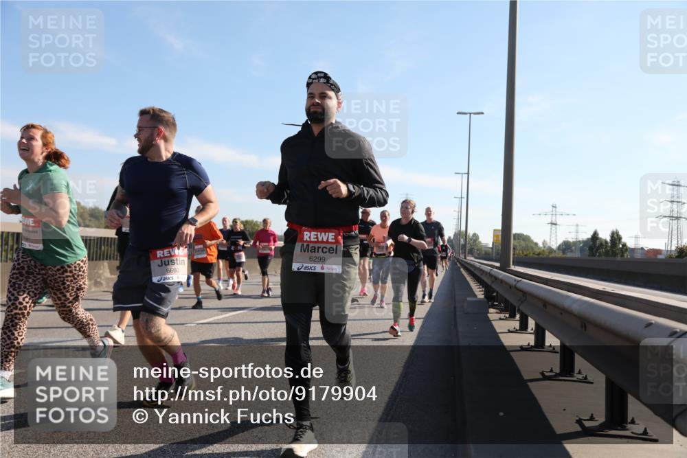 03.10.2025 - Köhlbrandbrückenlauf Yannick Fuchs http://msf.ph/oto/9179904 03.10.2025 11:20:20 Position 3 6660, 6299 meine-sportfotos.de