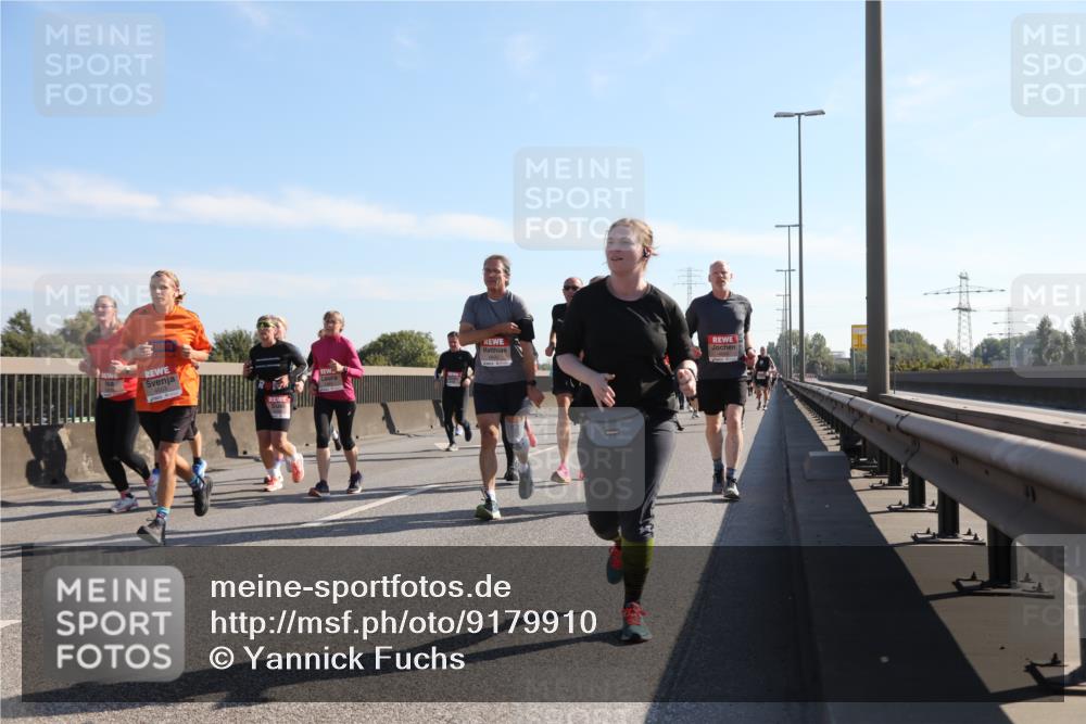 03.10.2025 - Köhlbrandbrückenlauf Yannick Fuchs http://msf.ph/oto/9179910 03.10.2025 11:20:21 Position 3  meine-sportfotos.de