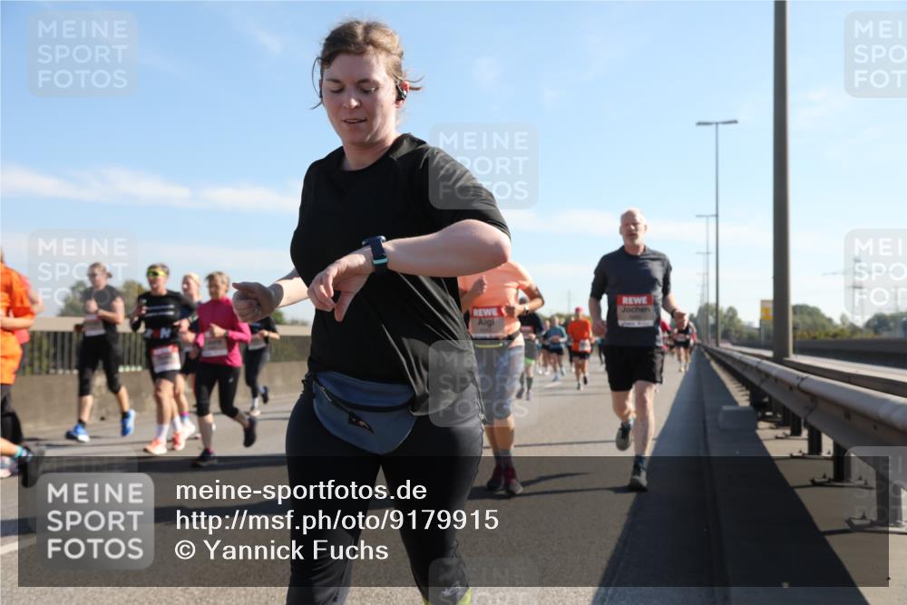 03.10.2025 - Köhlbrandbrückenlauf Yannick Fuchs http://msf.ph/oto/9179915 03.10.2025 11:20:22 Position 3  meine-sportfotos.de