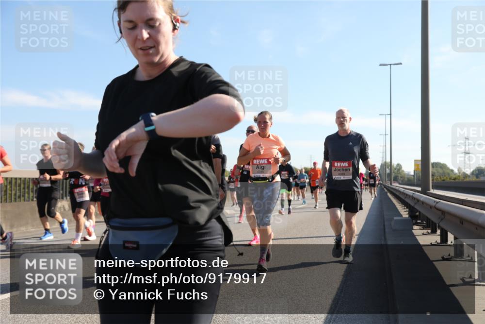 03.10.2025 - Köhlbrandbrückenlauf Yannick Fuchs http://msf.ph/oto/9179917 03.10.2025 11:20:22 Position 3 4345, 4689 meine-sportfotos.de