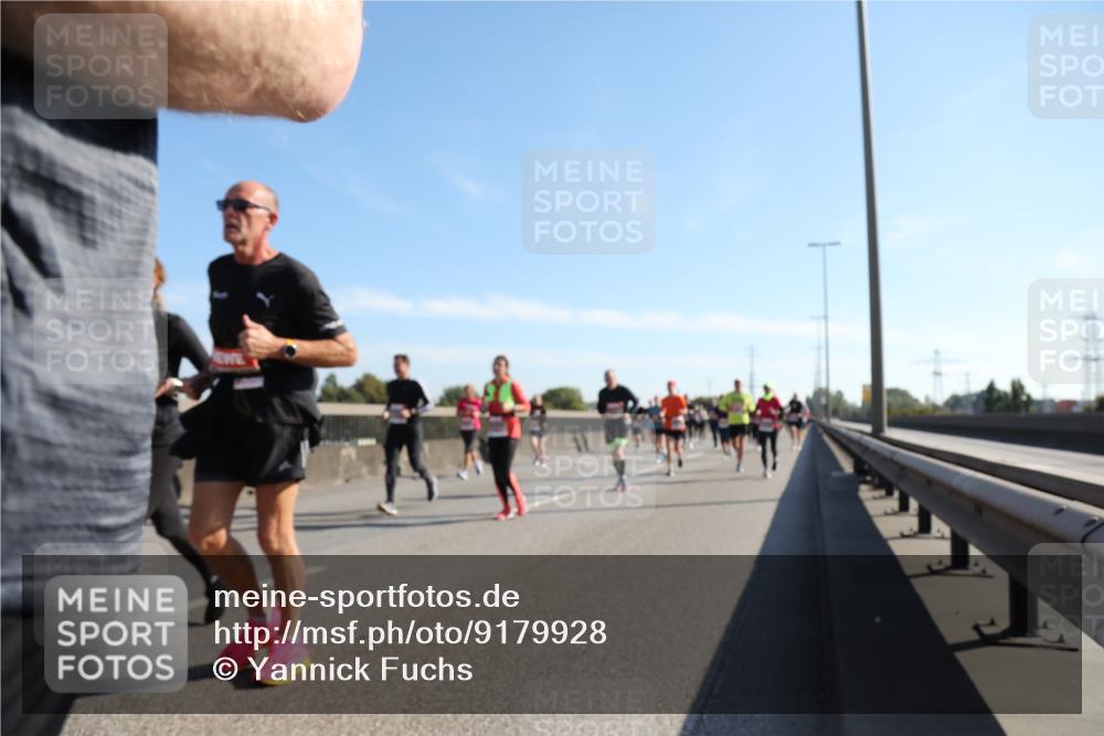 03.10.2025 - Köhlbrandbrückenlauf Yannick Fuchs http://msf.ph/oto/9179928 03.10.2025 11:20:24 Position 3  meine-sportfotos.de