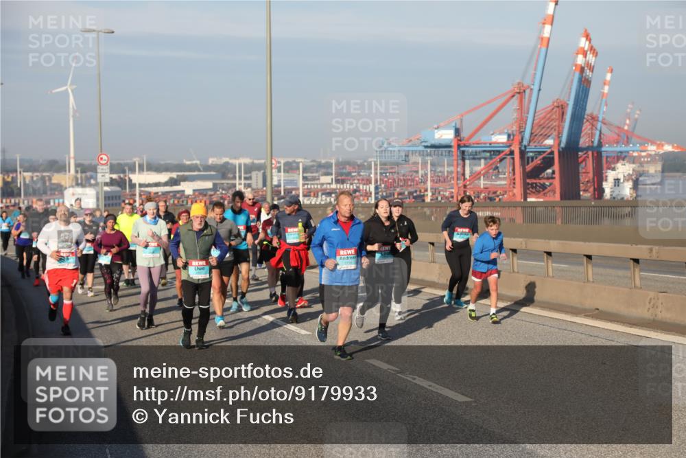 03.10.2025 - Köhlbrandbrückenlauf Yannick Fuchs http://msf.ph/oto/9179933 03.10.2025 08:53:21 Position 2 2187, 2158 meine-sportfotos.de
