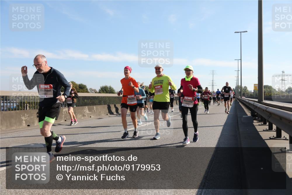 03.10.2025 - Köhlbrandbrückenlauf Yannick Fuchs http://msf.ph/oto/9179953 03.10.2025 11:20:27 Position 3 4587, 5004 meine-sportfotos.de