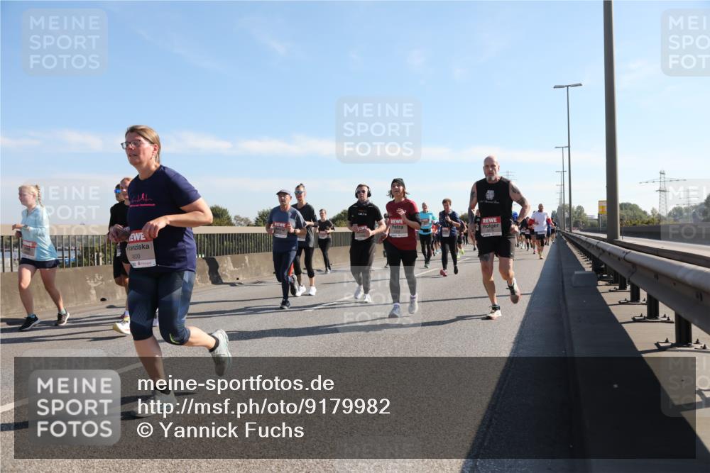 03.10.2025 - Köhlbrandbrückenlauf Yannick Fuchs http://msf.ph/oto/9179982 03.10.2025 11:20:30 Position 3 4600 meine-sportfotos.de