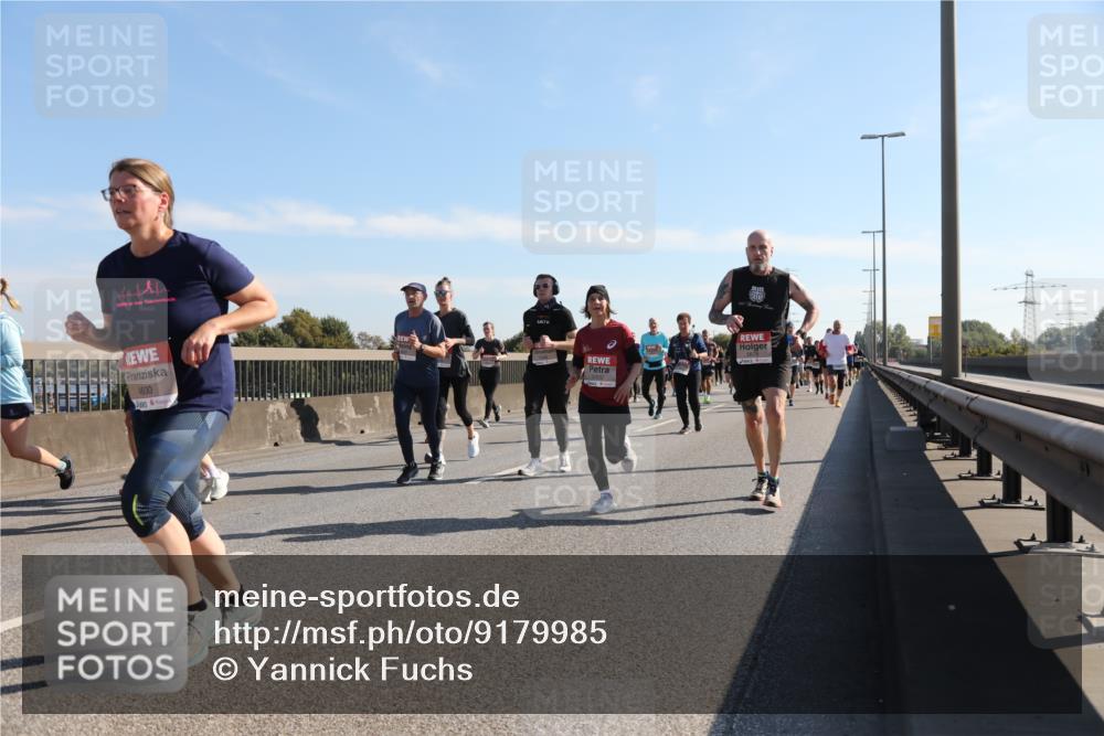 03.10.2025 - Köhlbrandbrückenlauf Yannick Fuchs http://msf.ph/oto/9179985 03.10.2025 11:20:30 Position 3 4600 meine-sportfotos.de