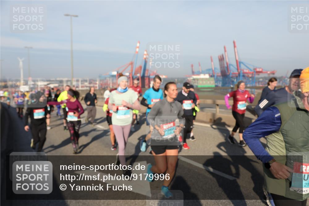 03.10.2025 - Köhlbrandbrückenlauf Yannick Fuchs http://msf.ph/oto/9179996 03.10.2025 08:53:27 Position 2 21 meine-sportfotos.de