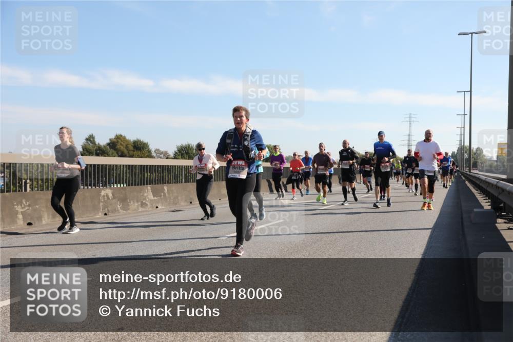 03.10.2025 - Köhlbrandbrückenlauf Yannick Fuchs http://msf.ph/oto/9180006 03.10.2025 11:20:33 Position 3 5037 meine-sportfotos.de