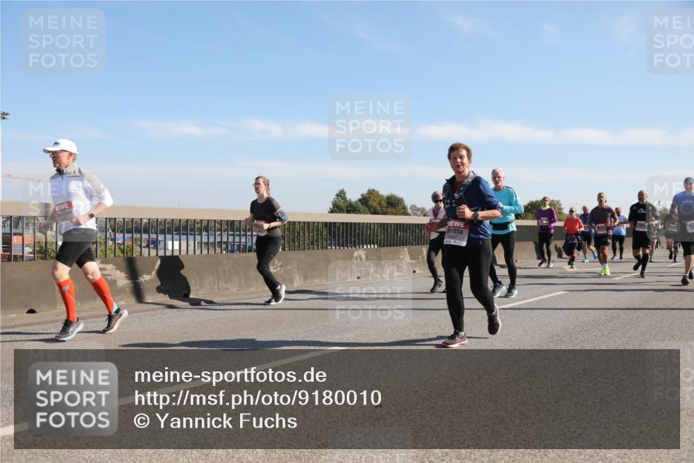 03.10.2025 - Köhlbrandbrückenlauf Yannick Fuchs http://msf.ph/oto/9180010 03.10.2025 11:20:33 Position 3 6416, 5037 meine-sportfotos.de