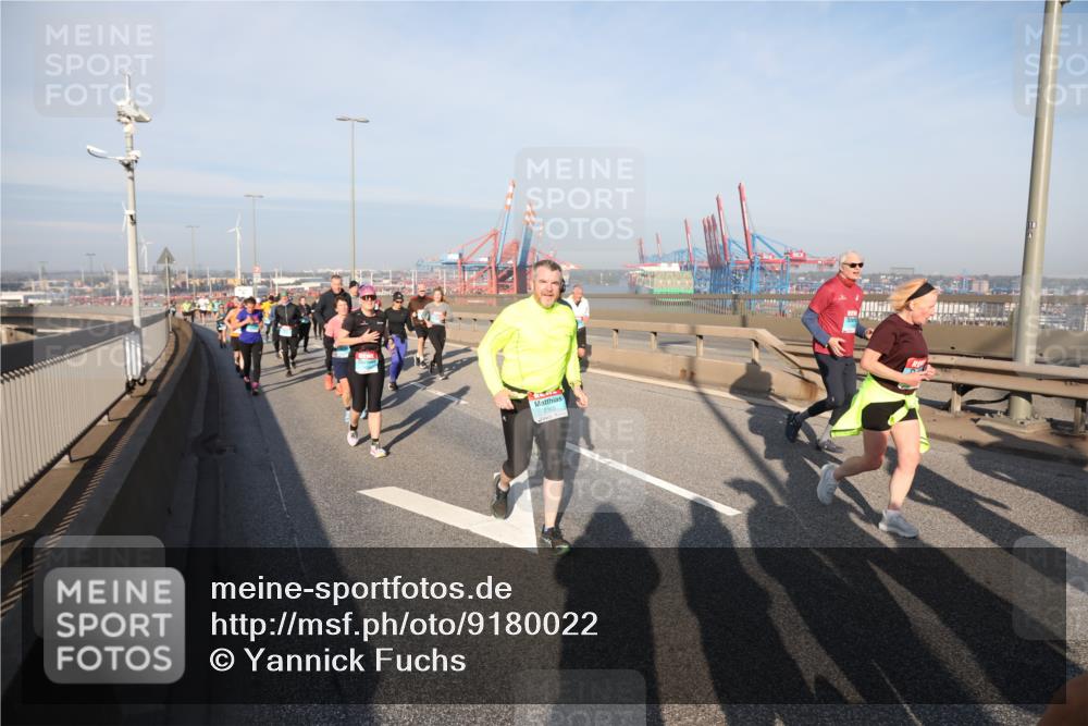 03.10.2025 - Köhlbrandbrückenlauf Yannick Fuchs http://msf.ph/oto/9180022 03.10.2025 08:53:30 Position 2  meine-sportfotos.de