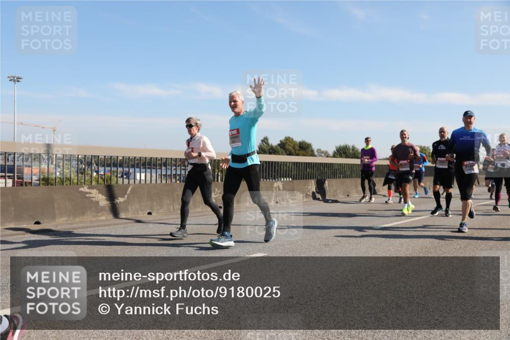 03.10.2025 - Köhlbrandbrückenlauf Yannick Fuchs http://msf.ph/oto/9180025 03.10.2025 11:20:34 Position 3  meine-sportfotos.de