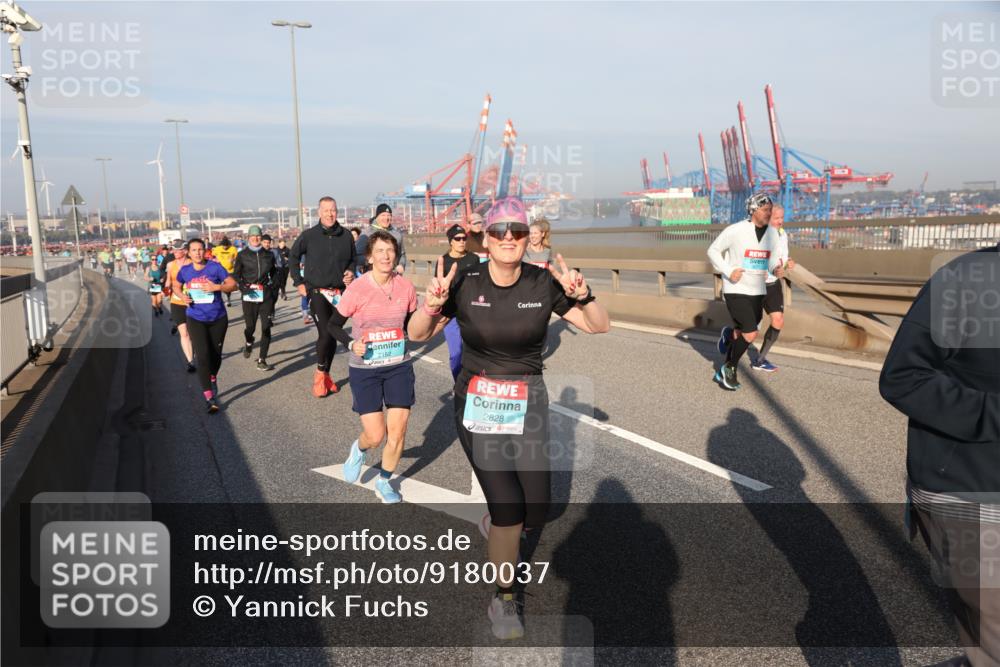 03.10.2025 - Köhlbrandbrückenlauf Yannick Fuchs http://msf.ph/oto/9180037 03.10.2025 08:53:31 Position 2 2152, 2828 meine-sportfotos.de