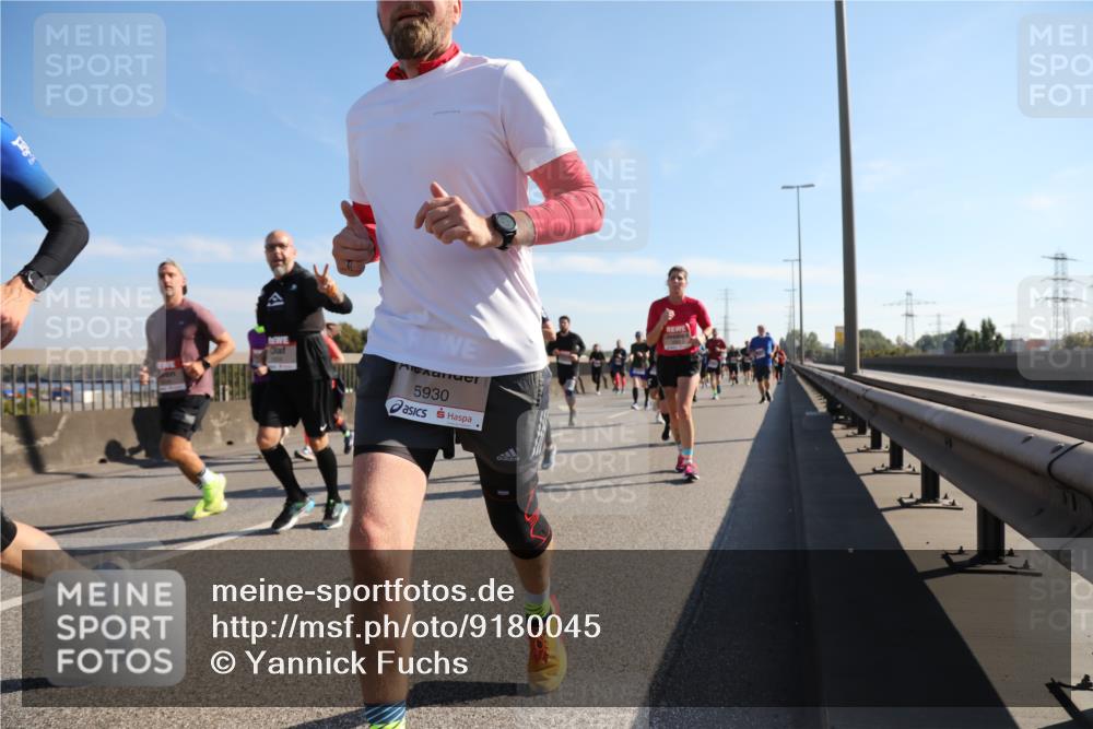 03.10.2025 - Köhlbrandbrückenlauf Yannick Fuchs http://msf.ph/oto/9180045 03.10.2025 11:20:37 Position 3 5930 meine-sportfotos.de