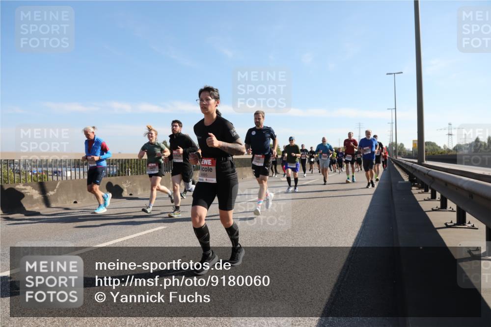 03.10.2025 - Köhlbrandbrückenlauf Yannick Fuchs http://msf.ph/oto/9180060 03.10.2025 11:20:39 Position 3 4885 meine-sportfotos.de