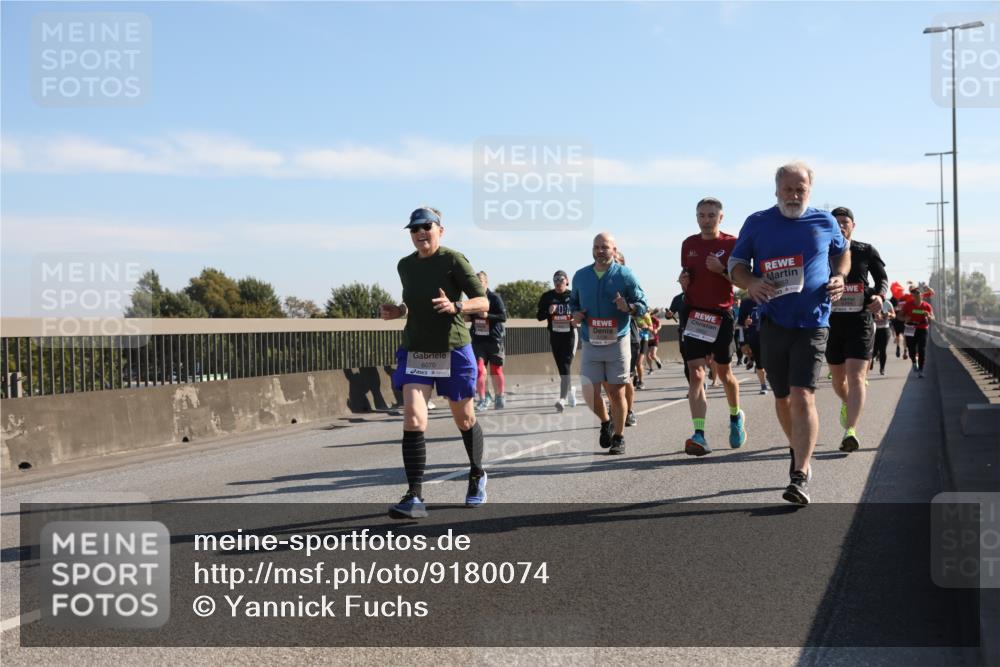 03.10.2025 - Köhlbrandbrückenlauf Yannick Fuchs http://msf.ph/oto/9180074 03.10.2025 11:20:40 Position 3 6070, 5053 meine-sportfotos.de
