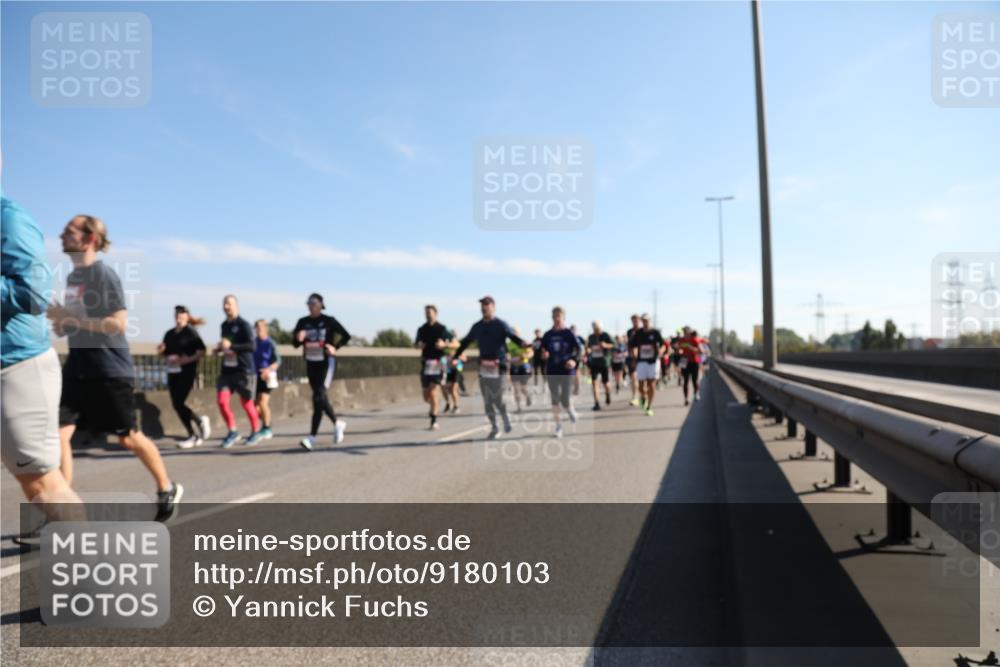 03.10.2025 - Köhlbrandbrückenlauf Yannick Fuchs http://msf.ph/oto/9180103 03.10.2025 11:20:43 Position 3  meine-sportfotos.de