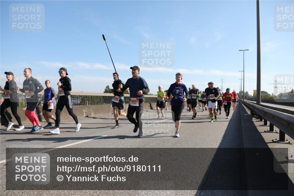 03.10.2025 - Köhlbrandbrückenlauf Yannick Fuchs http://msf.ph/oto/9180111 03.10.2025 11:20:44 Position 3 6189 meine-sportfotos.de