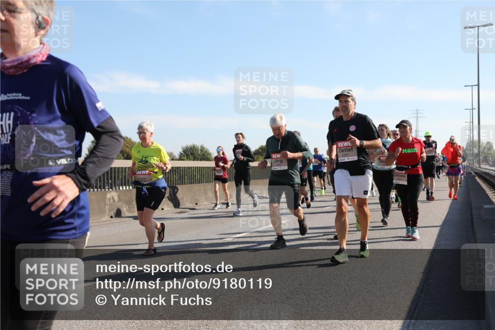 03.10.2025 - Köhlbrandbrückenlauf Yannick Fuchs http://msf.ph/oto/9180119 03.10.2025 11:20:45 Position 3 4397 meine-sportfotos.de