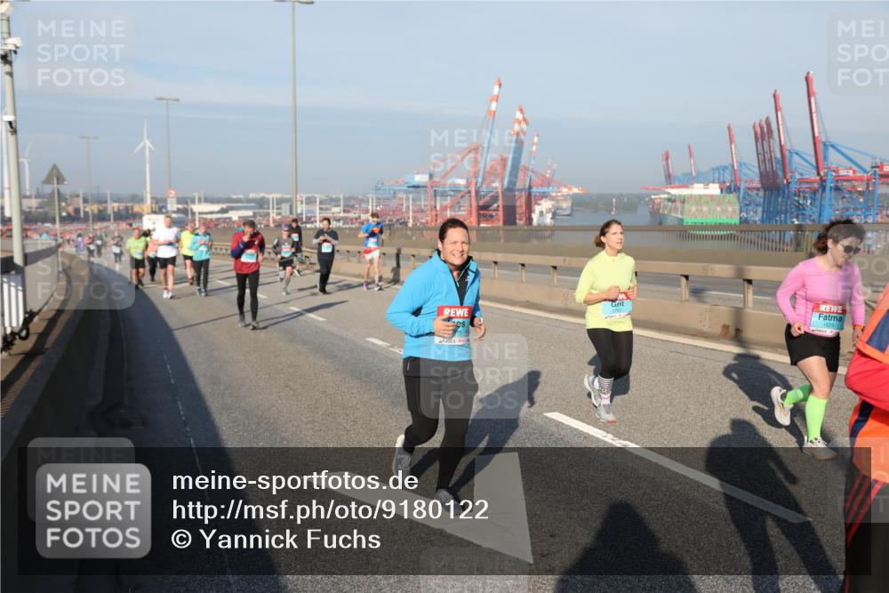 03.10.2025 - Köhlbrandbrückenlauf Yannick Fuchs http://msf.ph/oto/9180122 03.10.2025 08:53:42 Position 2 1629 meine-sportfotos.de
