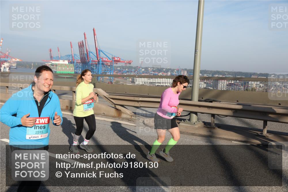 03.10.2025 - Köhlbrandbrückenlauf Yannick Fuchs http://msf.ph/oto/9180130 03.10.2025 08:53:43 Position 2 2315, 1762, 18 meine-sportfotos.de