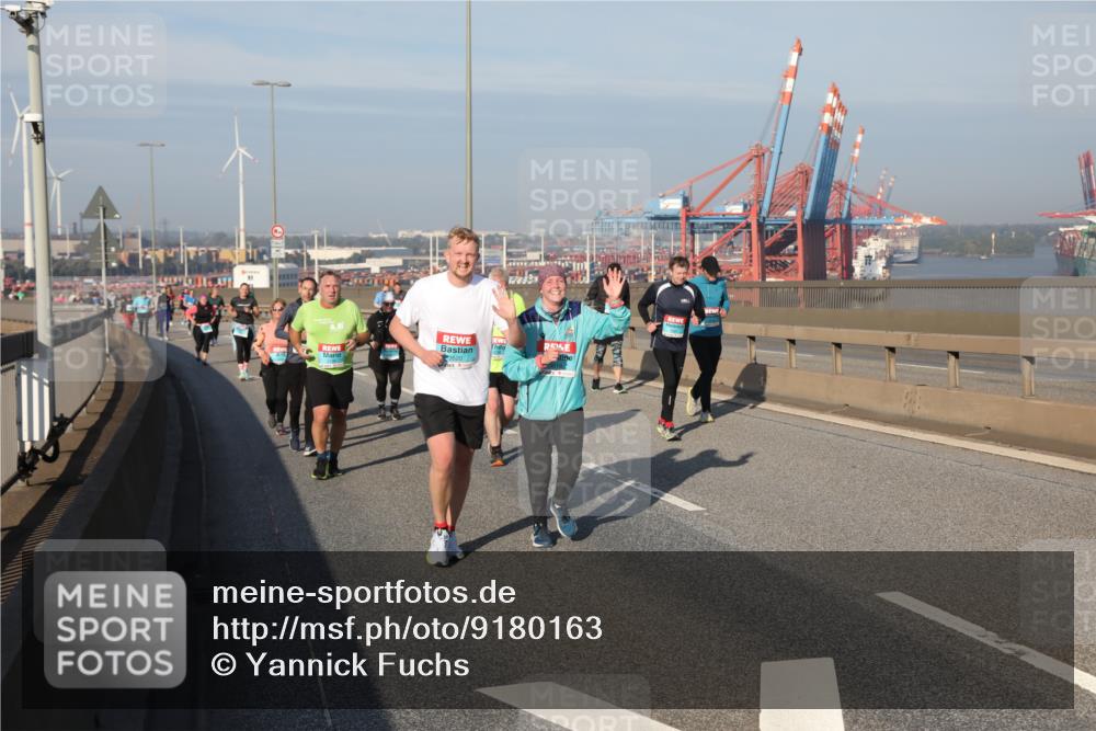 03.10.2025 - Köhlbrandbrückenlauf Yannick Fuchs http://msf.ph/oto/9180163 03.10.2025 08:53:49 Position 2  meine-sportfotos.de