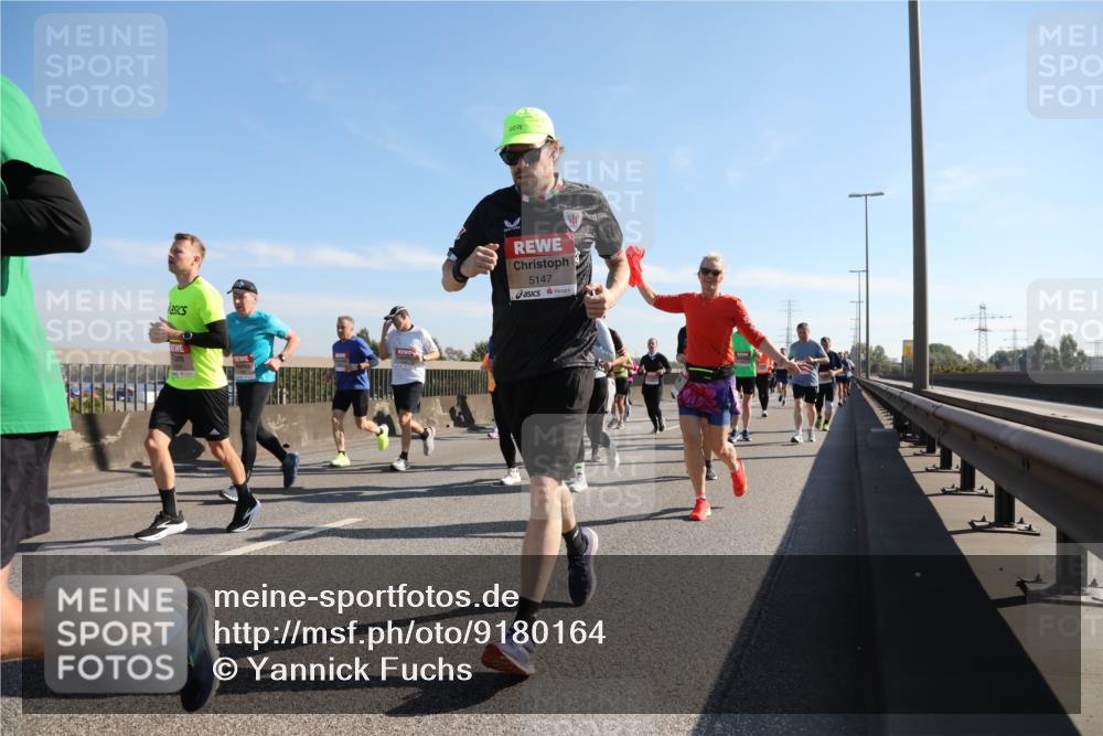 03.10.2025 - Köhlbrandbrückenlauf Yannick Fuchs http://msf.ph/oto/9180164 03.10.2025 11:20:50 Position 3 5147 meine-sportfotos.de