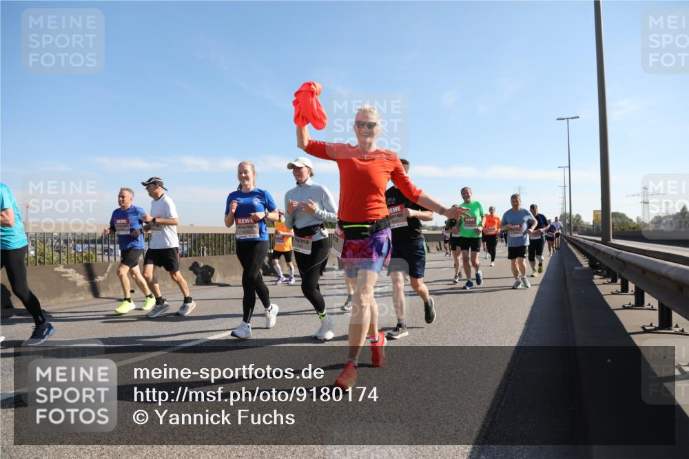 03.10.2025 - Köhlbrandbrückenlauf Yannick Fuchs http://msf.ph/oto/9180174 03.10.2025 11:20:51 Position 3  meine-sportfotos.de
