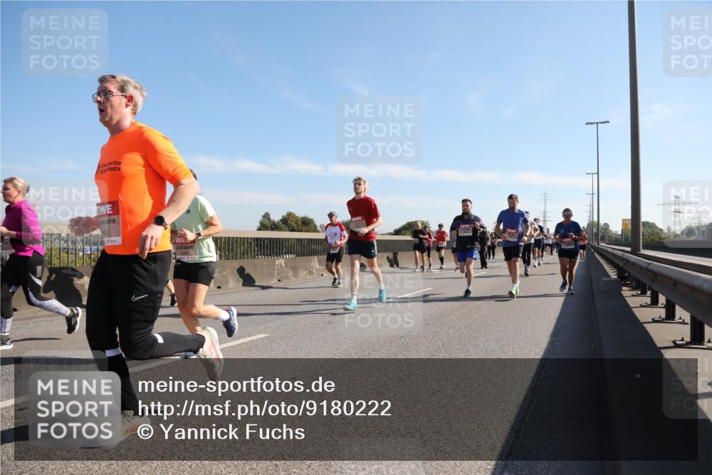 03.10.2025 - Köhlbrandbrückenlauf Yannick Fuchs http://msf.ph/oto/9180222 03.10.2025 11:20:55 Position 3  meine-sportfotos.de